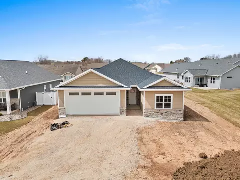 1926 Creekwood, Manitowoc, WI 54220
