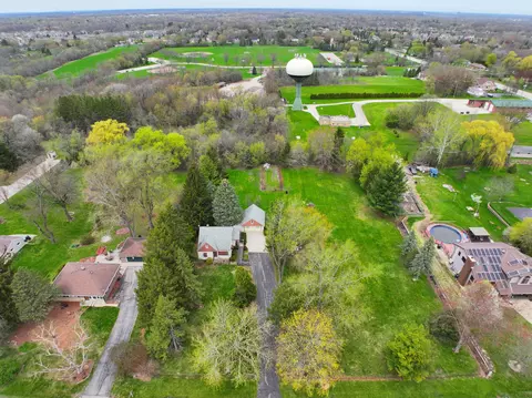 14200 W Elmwood, New Berlin, WI 53151