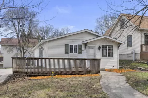 1435 Cleveland, Waukesha, WI 53186