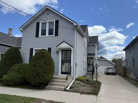 1217 S 12th, Manitowoc, WI 54220