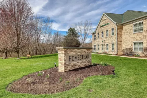 2720 Northview #38, Waukesha, WI 53188
