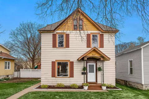 1537 Liberty, La Crosse, WI 54603