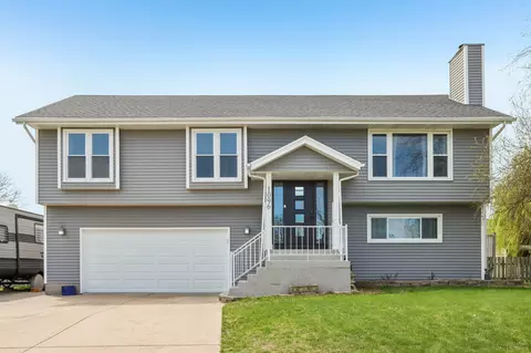 1096 E Libby, Oak Creek, WI 53154