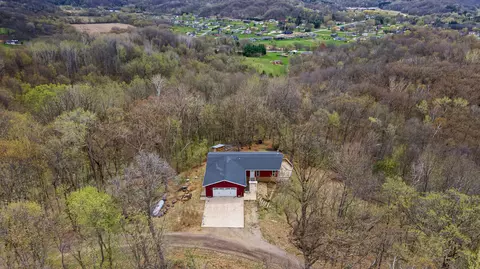 n5670 Oakwood Drive, Onalaska, WI 54650