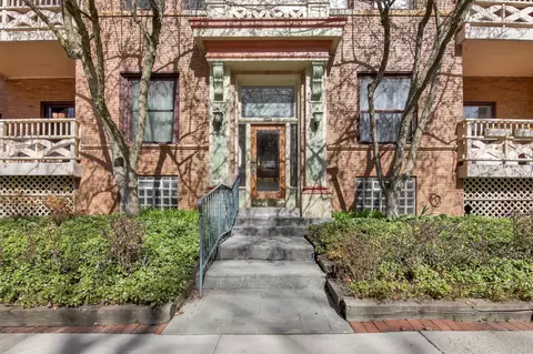 2641 N Hackett #2, Milwaukee, WI 53211