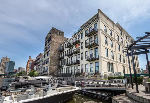 205 N Water #101, Milwaukee, WI 53202