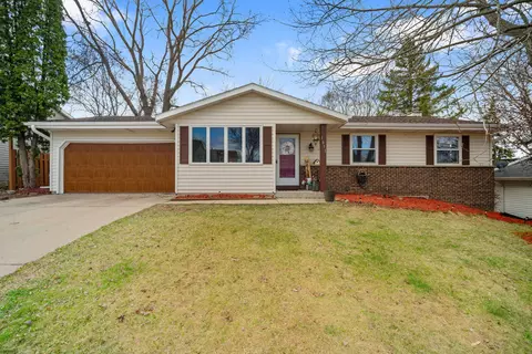 1611 Primrose, West Bend, WI 53090