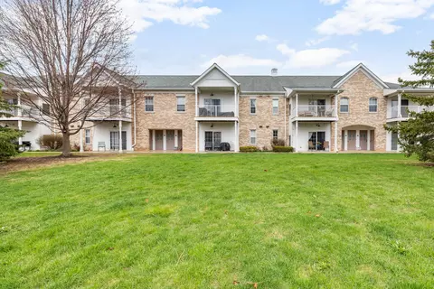 2704 Northview #149, Waukesha, WI 53188