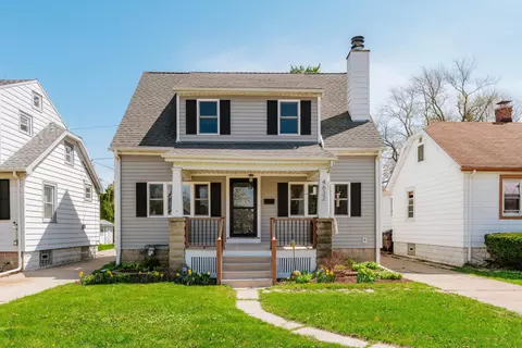 4632 N River Park, Glendale, WI 53209