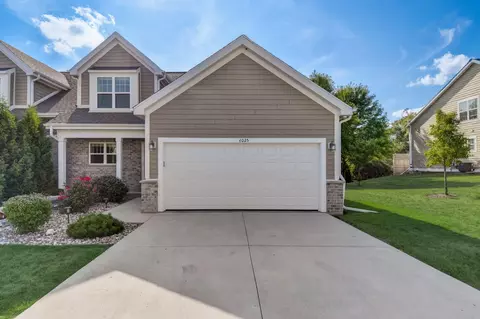 4025 Wyndham Pointe, Brookfield, WI 53005