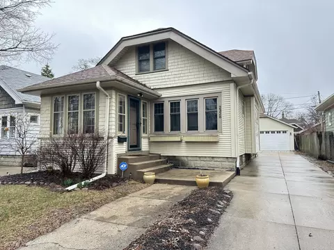 2328 N 69th, Wauwatosa, WI 53213