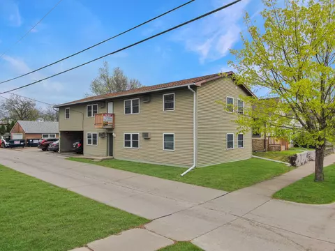 627 10th, La Crosse, WI 54601