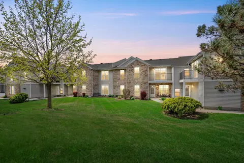 1230 N Sunnyslope #104, Mount Pleasant, WI 53406