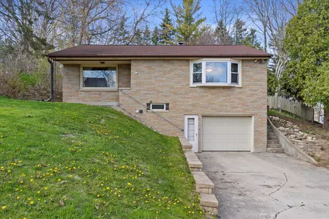702 Fredonia, Fredonia, WI 53021
