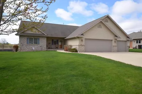 1135 W South, Whitewater, WI 53190