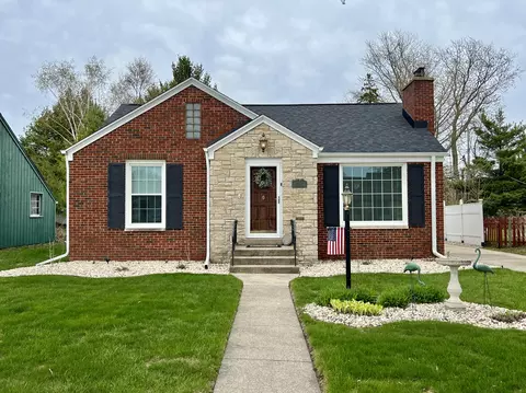 3037 Ruby, Racine, WI 53402
