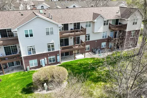 7913 S Scepter #4, Franklin, WI 53132