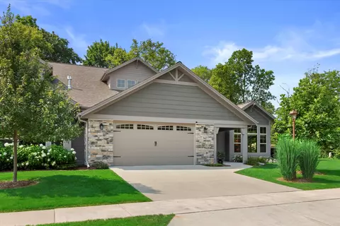 3617 Hawthorn Hl, Waukesha, WI 53188