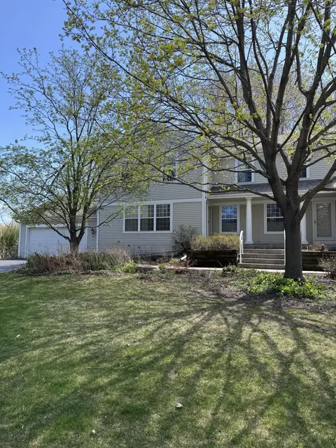 2601 Pebble Vly, Waukesha, WI 53188