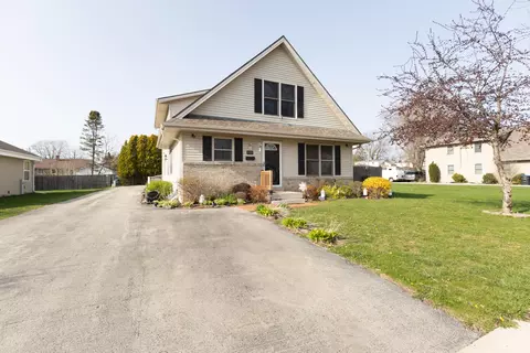 3326 E Adams #3326A, Cudahy, WI 53110