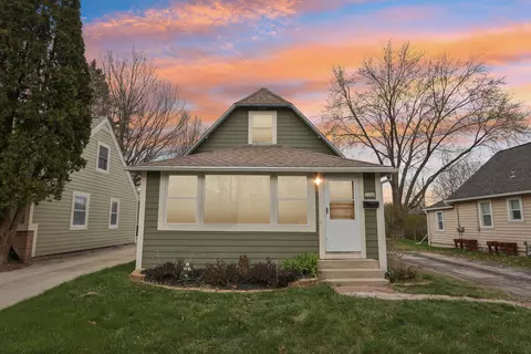 1168 Park, West Bend, WI 53090
