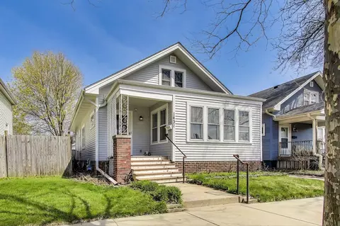 1431 Blaine, Racine, WI 53405