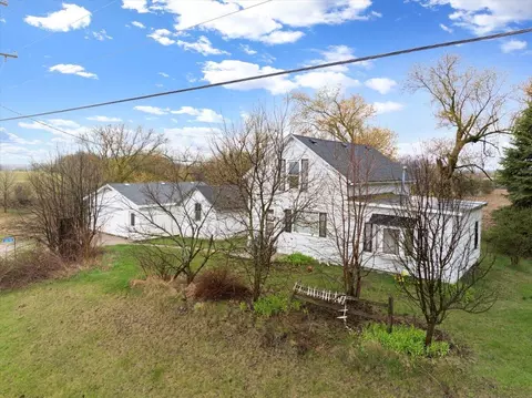 N5715 County Road I, Fredonia, WI 53021