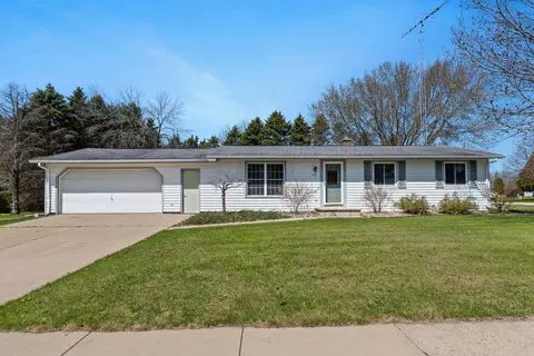 305 Hill, Rosendale, WI 54974
