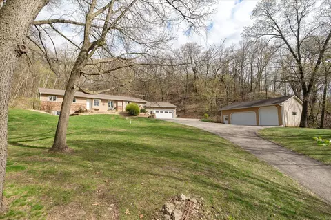 w6567 Apache Court, Onalaska, WI 54650