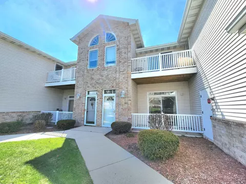 4027 Hazelnut, Sheboygan, WI 53081