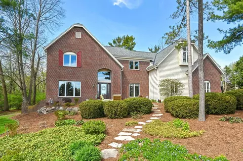 3185 Brehon, Brookfield, WI 53005