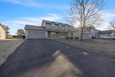 301 N 8th, Waterford, WI 53185