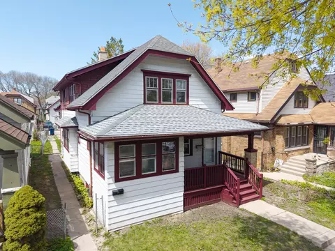 3743 N Vel R Phillis #3743A, Milwaukee, WI 53212
