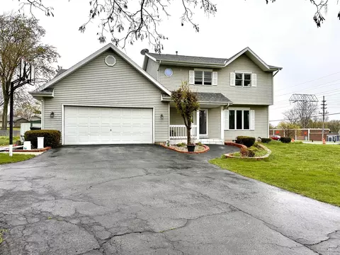 6590 S Carroll, Franklin, WI 53132