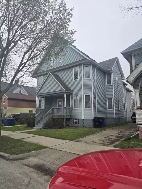 834 Park, Racine, WI 53403