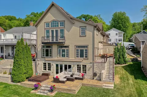 477 Park, Pewaukee, WI 53072