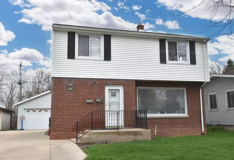 9902 W Becher, West Allis, WI 53227