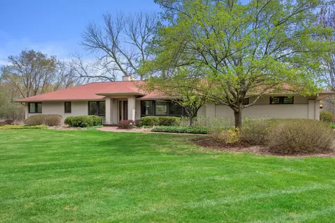 8350 N Pelican, River Hills, WI 53217