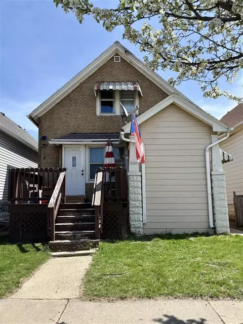 2246 S 12th, Milwaukee, WI 53215