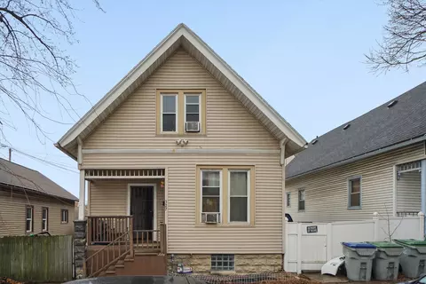 327 W W Orch, Milwaukee, WI 53204