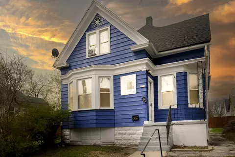 2111 S 25th, Milwaukee, WI 53215