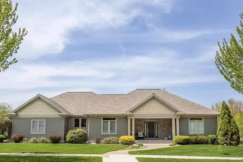 633 Stonebridge, Onalaska, WI 54650
