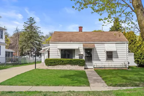 2807 S 85th, West Allis, WI 53227