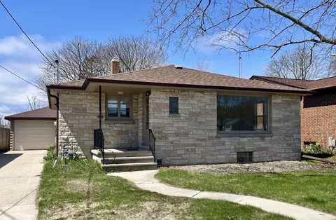 2318 Lincoln, Two Rivers, WI 54241