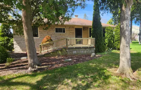 10935 S Nicholson, Oak Creek, WI 53154