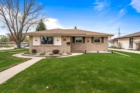 2912 15th, South Milwaukee, WI 53172