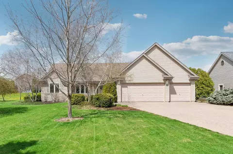 8917 S 45th, Franklin, WI 53132