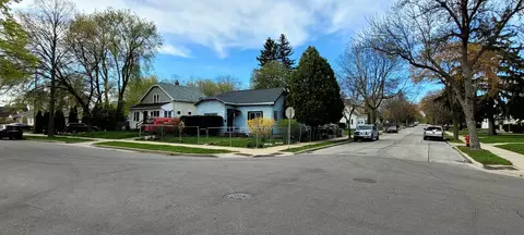 4900 W Fairmount, Milwaukee, WI 53218