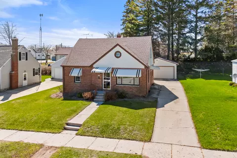 1716 S 9th, Manitowoc, WI 54220