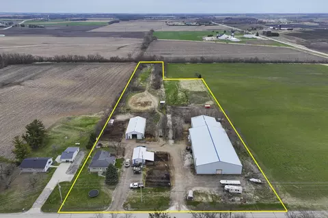 5035 69th, Yorkville, WI 53182